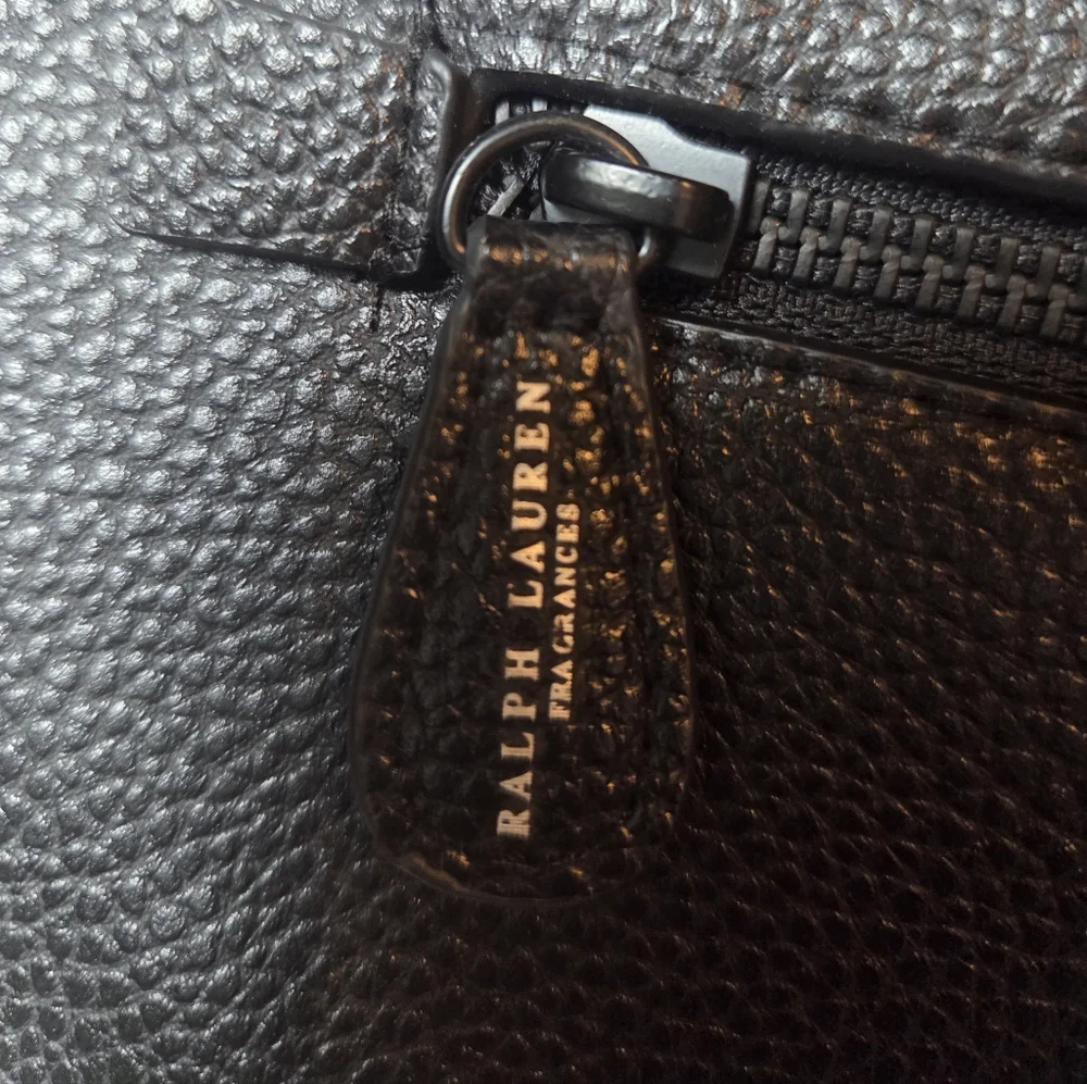 RALPH LAUREN fragances Black Leather Men's Bag. - Picture 5 of 8
